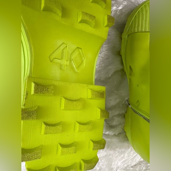 CamperLab Traktori boots in fluorescent green calf leather rubber sole toecap 7 main image 4